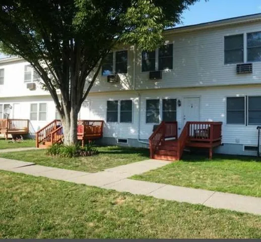 $2,300 | 52 Nancy Street, Unit 4, Providence, RI 02909