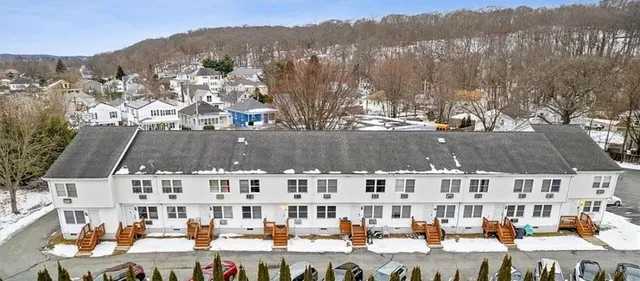 $2,300 | 52 Nancy Street, Unit 4, Providence, RI 02909