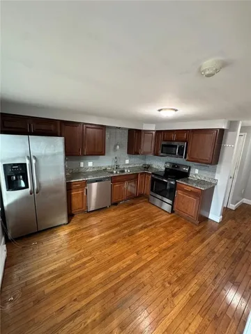 $2,300 | 52 Nancy Street, Unit 4, Providence, RI 02909