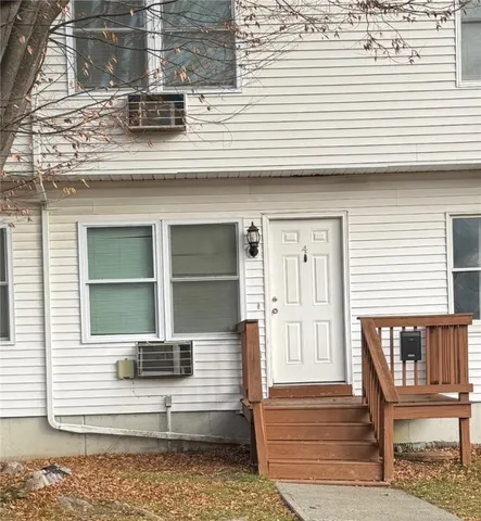 $2,300 | 52 Nancy Street, Unit 4, Providence, RI 02909