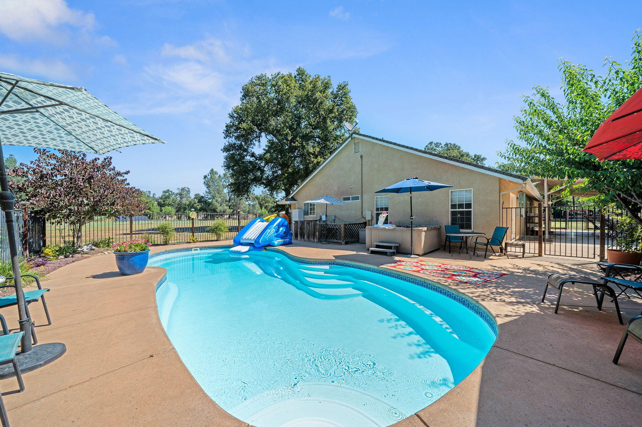 10971 Oak Run Road Oak Run, CA 96069 - Photo 39 of 49 Access pool from several points