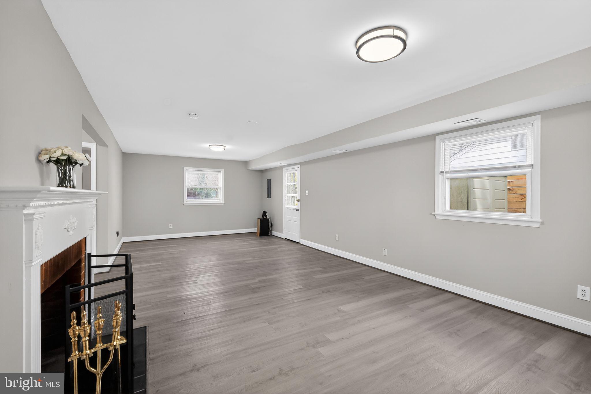 11907 Callow Terrace Laurel, MD 20708 - Photo 8 of 32