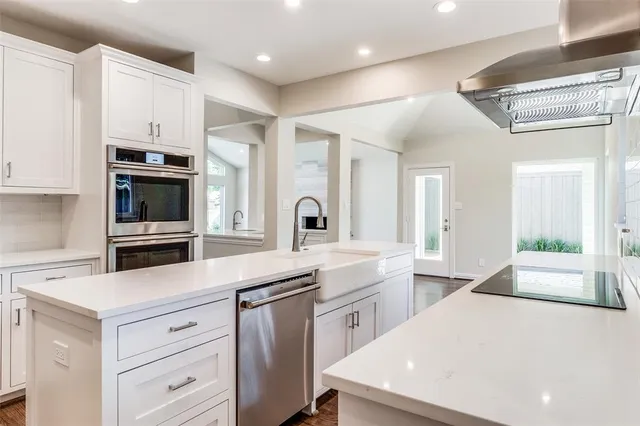 $8,995 | 7018 Northwood Road, Dallas, TX 75225