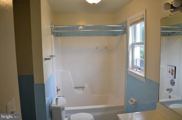 $1,250,000 | 2713 24th Road South, Arlington, VA 22206