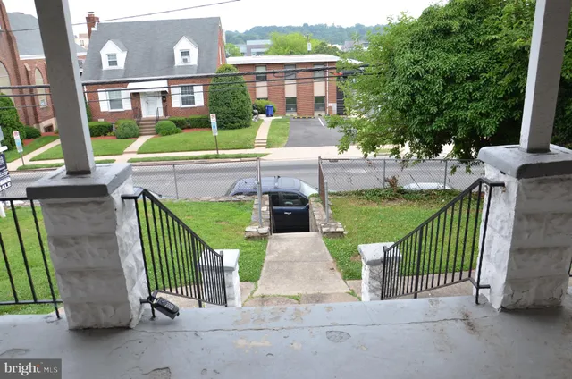 $1,250,000 | 2713 24th Road South, Arlington, VA 22206