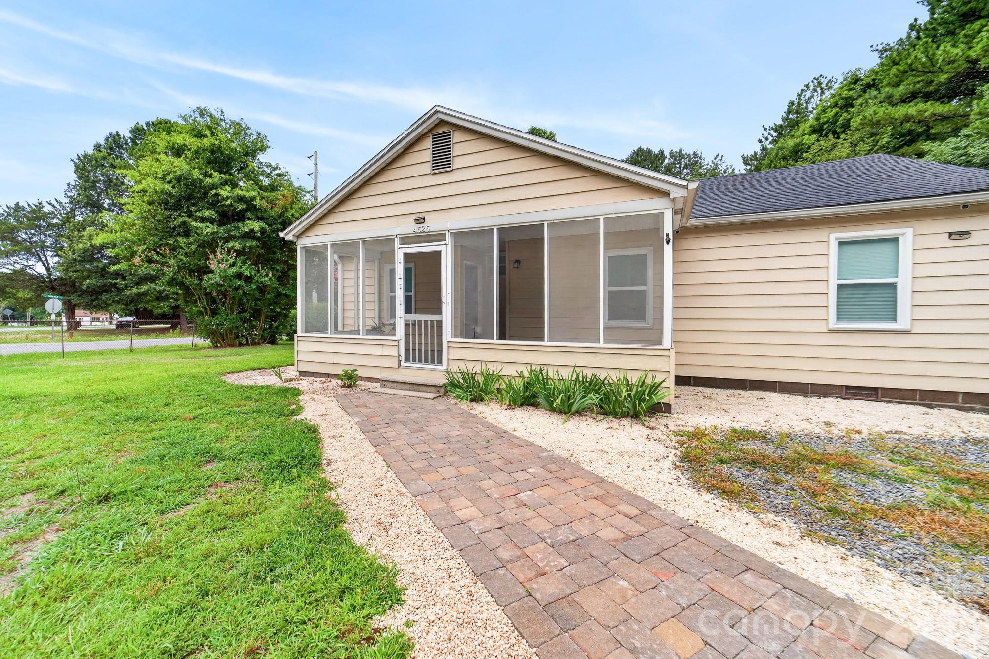 4525 Hemphill Road Gastonia, NC 28056 - Photo 19 of 25
