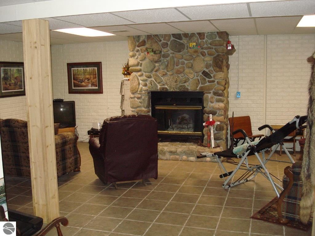 8441 Clarabella Road Clare, MI 48617 - Photo 25 of 38 1794617-24.JPG