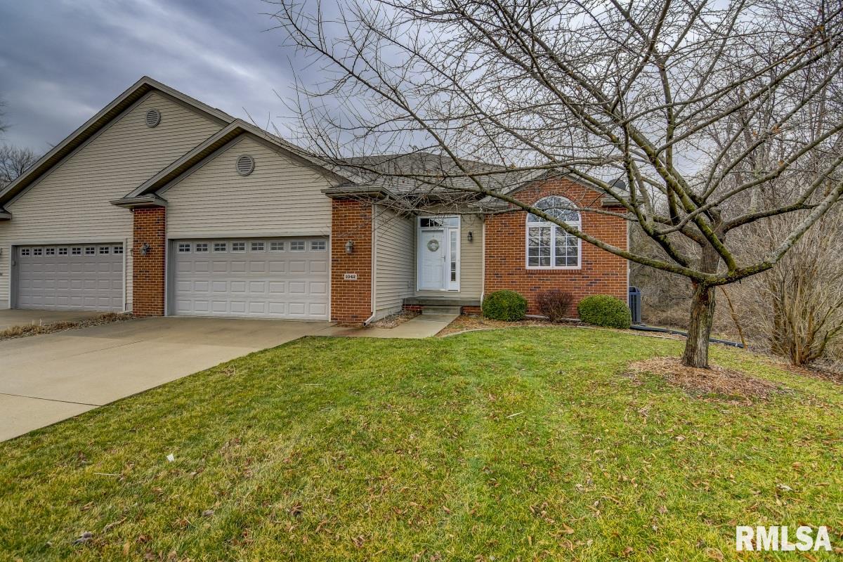 1042 Ravina Drive Chatham, IL 62629 - Photo 1 of 38 Gallery Image 1