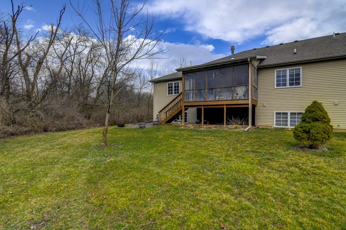1042 Ravina Drive Chatham, IL 62629 - Photo 36 of 38 Gallery Image 36