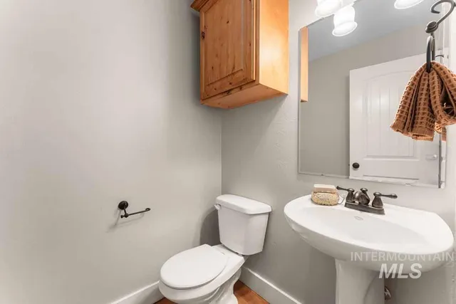 $425,000 | 5231 West Morris Hill Road, Boise, ID 83706