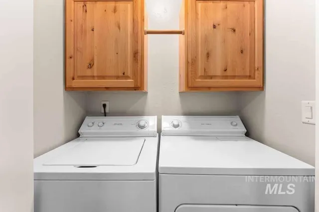 $425,000 | 5231 West Morris Hill Road, Boise, ID 83706