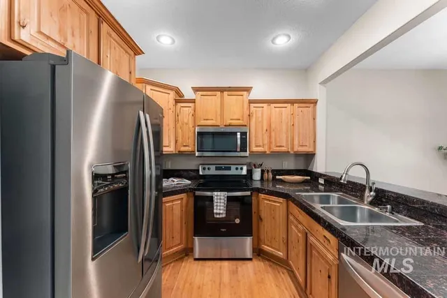 $425,000 | 5231 West Morris Hill Road, Boise, ID 83706