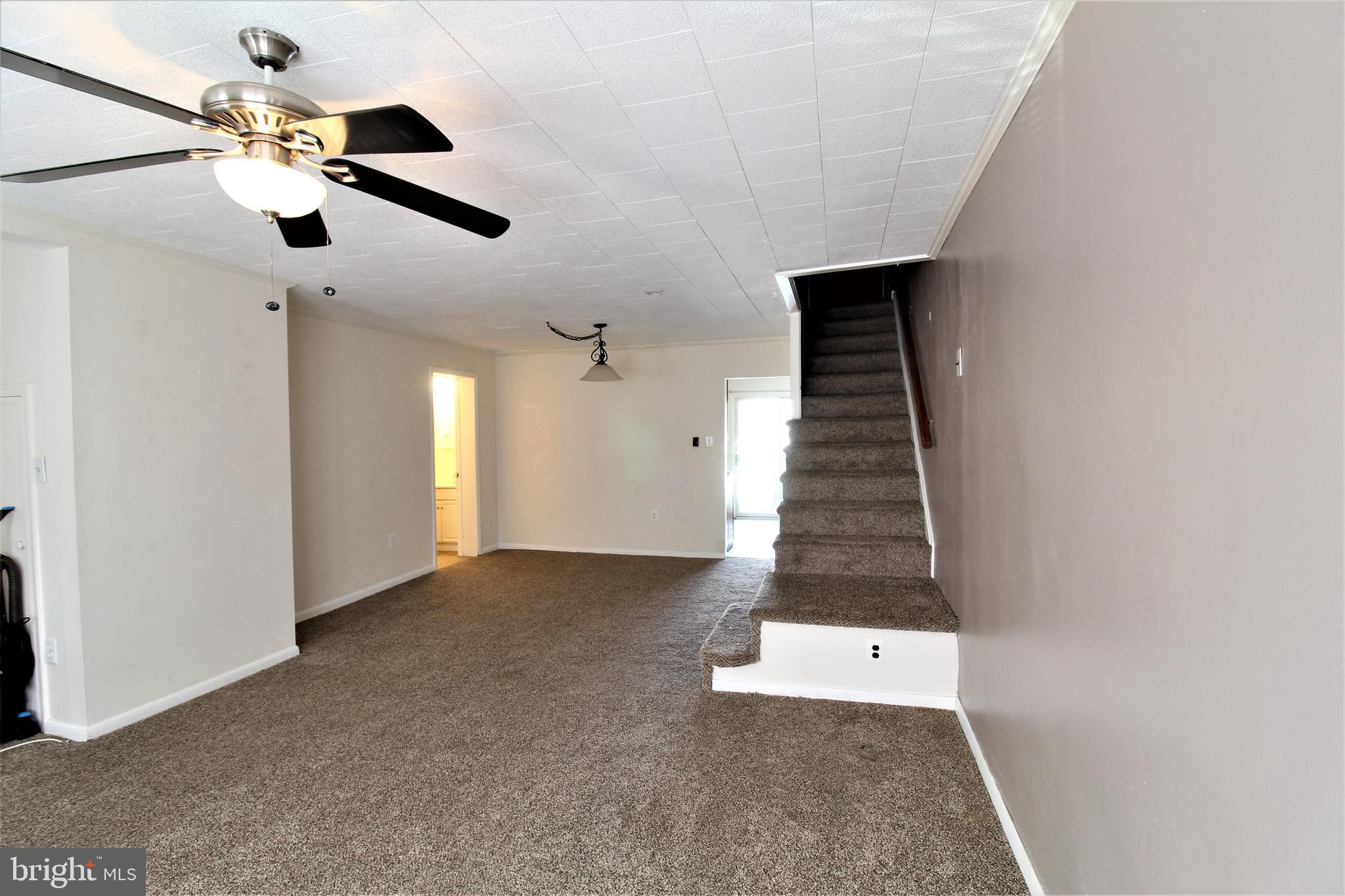 5 East Laurel Road Stratford, NJ 08084 - Photo 8 of 31