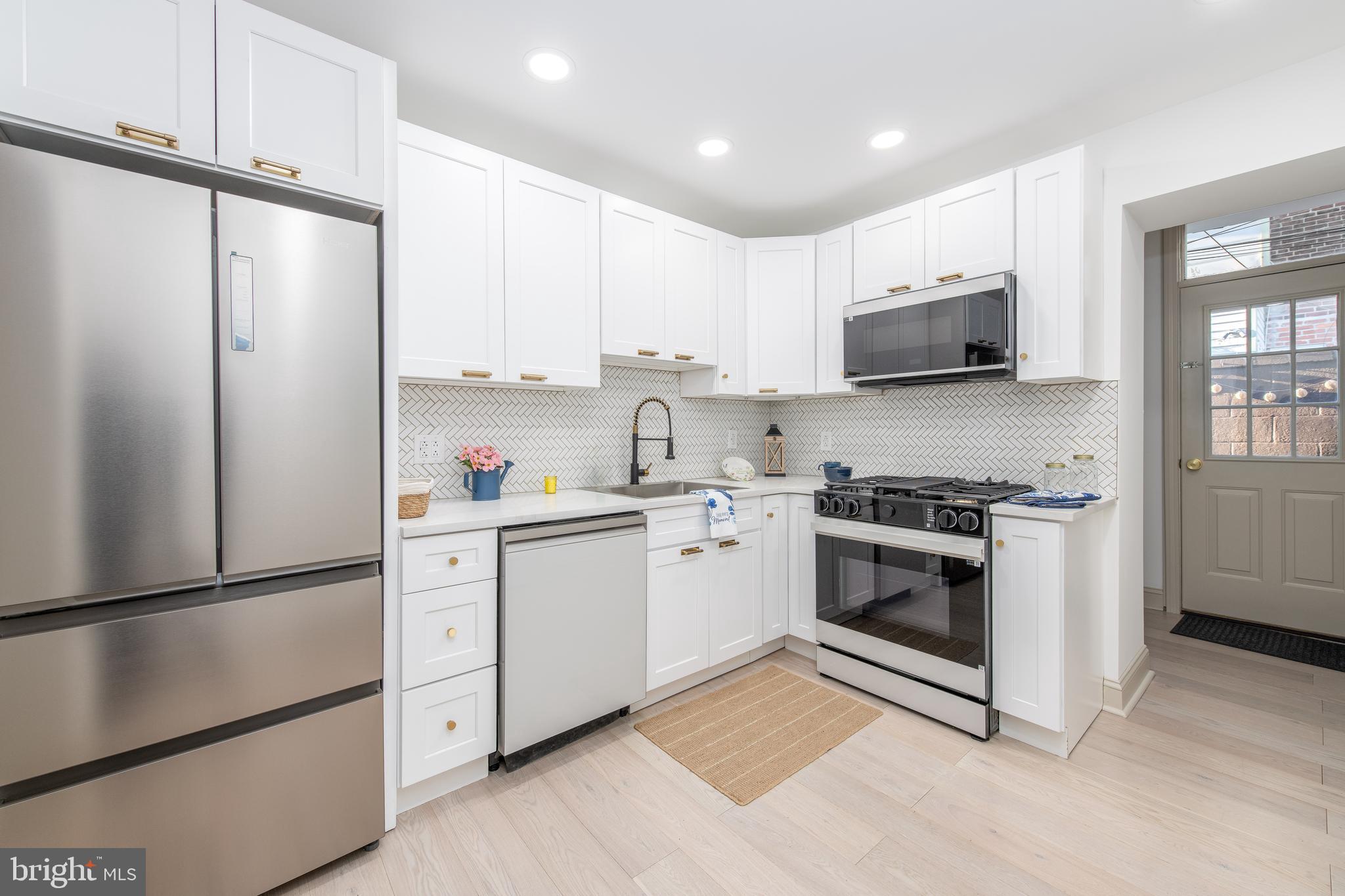 1117 Tree Street Philadelphia, PA 19148 - Photo 15 of 35 Gallery Image 15