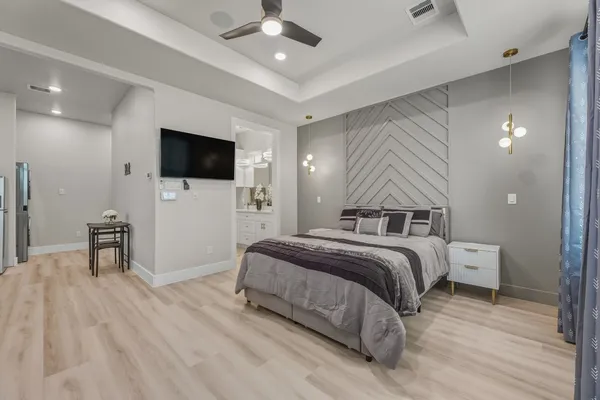 $1,395 | 4229 Elmwood Street, Unit B, Houston, TX 77051