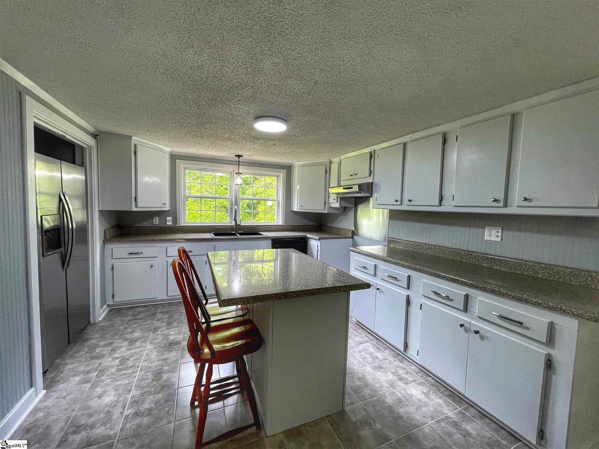 418 Tool Road Boiling Springs, SC 29316 - Photo 4 of 11 Gallery Image 4