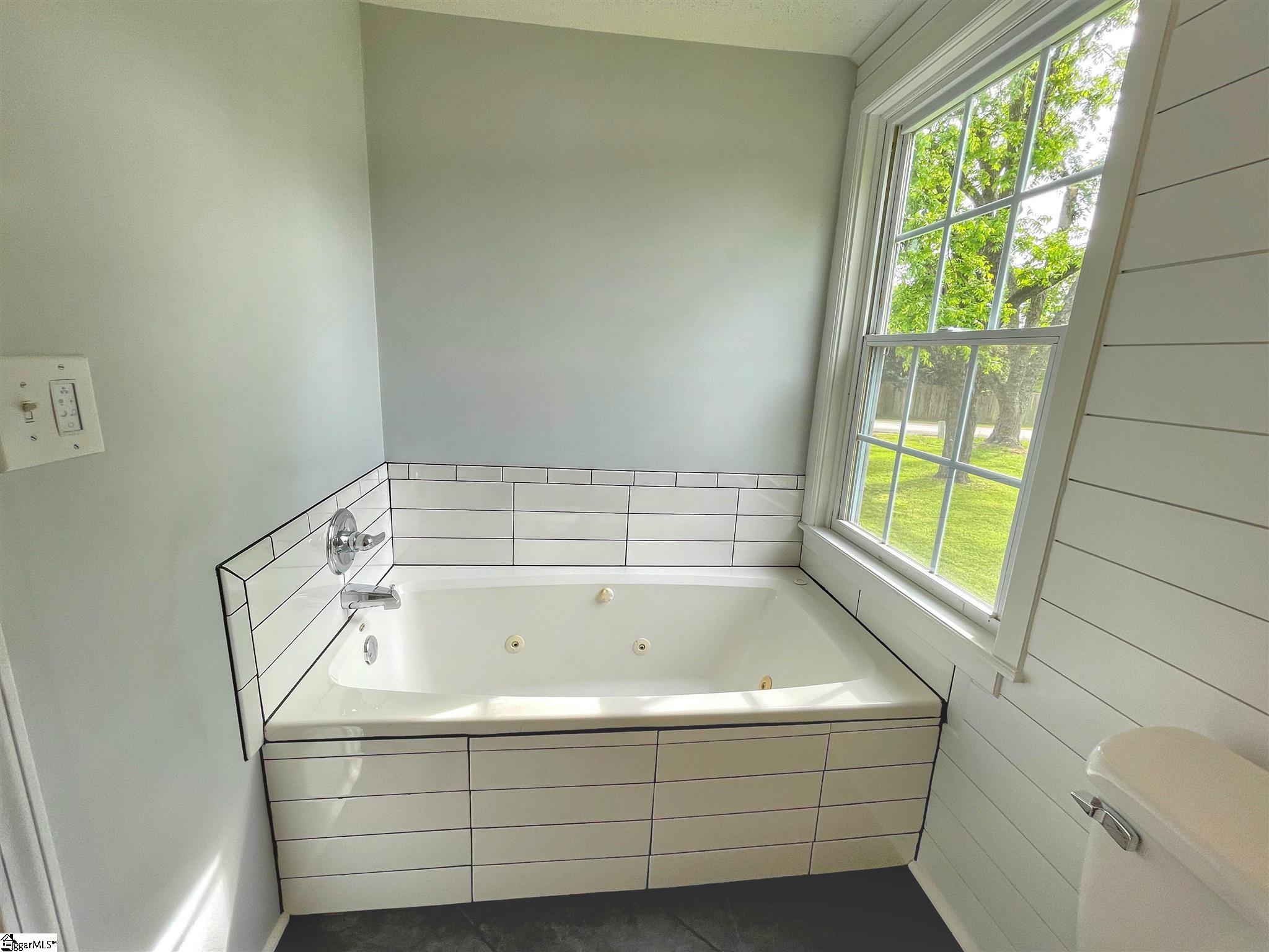418 Tool Road Boiling Springs, SC 29316 - Photo 5 of 11 Gallery Image 5