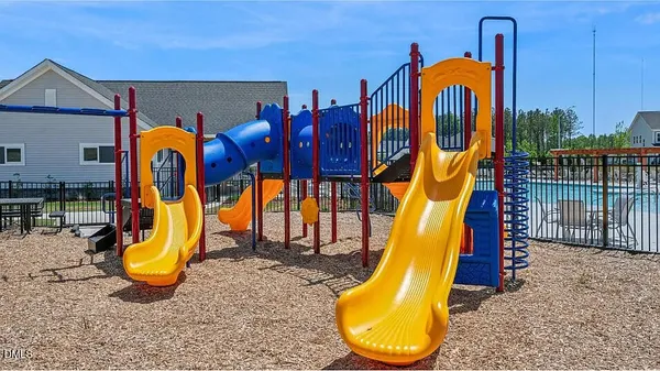 $2,390 | 332 Canyon Gap Way, Raleigh, NC 27610