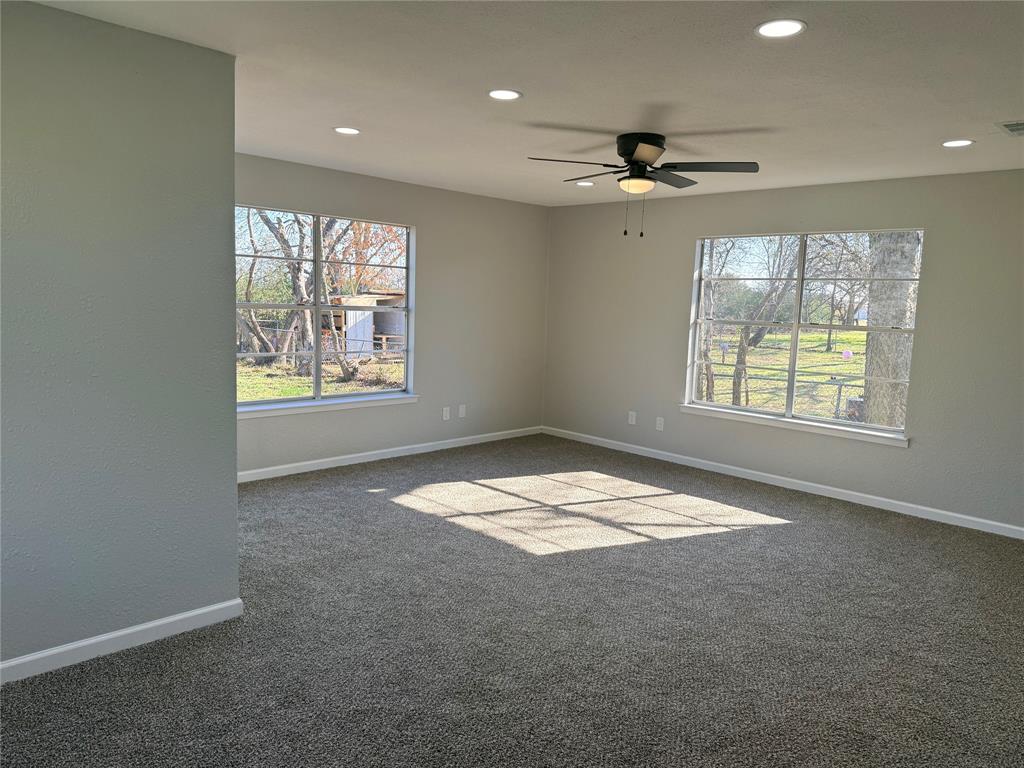 107 Gunter Street Wills Point, TX 75169 - Photo 14 of 22 master bedroom