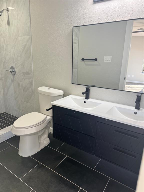 107 Gunter Street Wills Point, TX 75169 - Photo 17 of 22 master bathroom