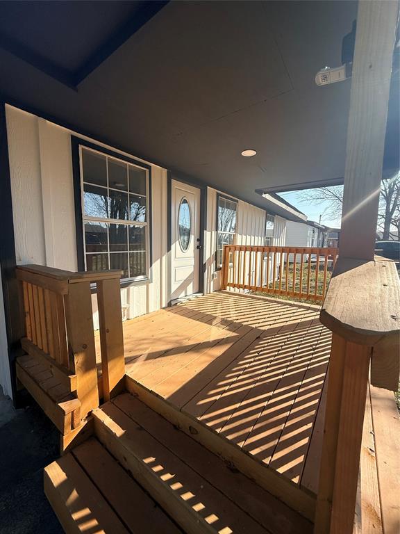 107 Gunter Street Wills Point, TX 75169 - Photo 4 of 22 large front porch