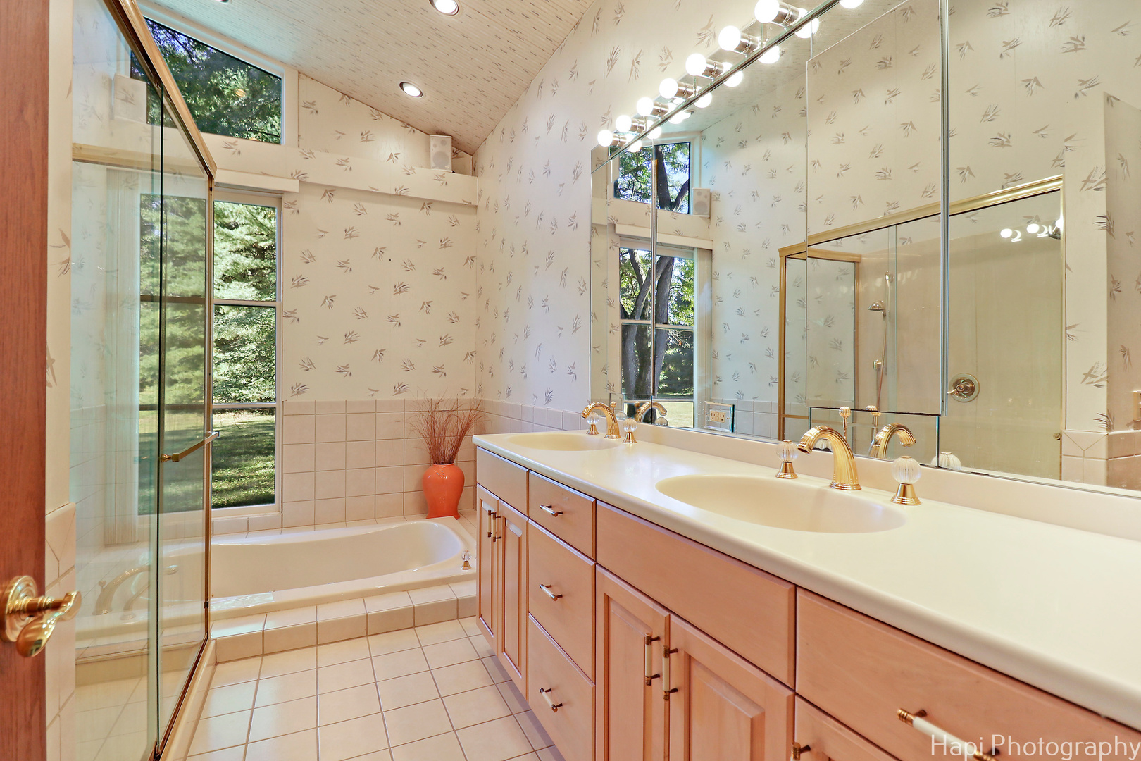 80 Meadow Hill Road Barrington Hills, IL 60010 - Photo 19 of 25 a bathroom with a double vanity sink mirror and shower