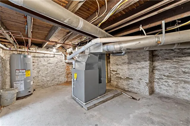 a view of utility room