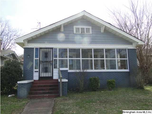 909 Valley Road Birmingham, AL 35218 - Photo 1 of 11