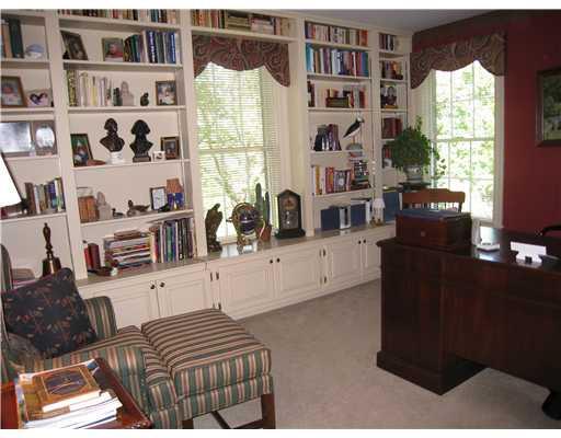 362 Quarry Road Washington, PA 15301 - Photo 8 of 18 Den/Family/Great Room.