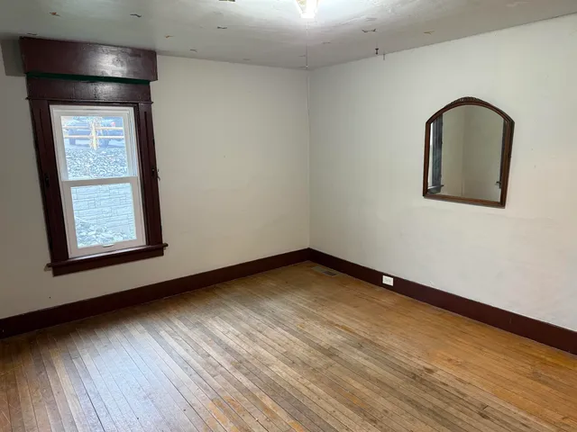 $165,000 | 3 Chester Road, Springfield, VT 05156