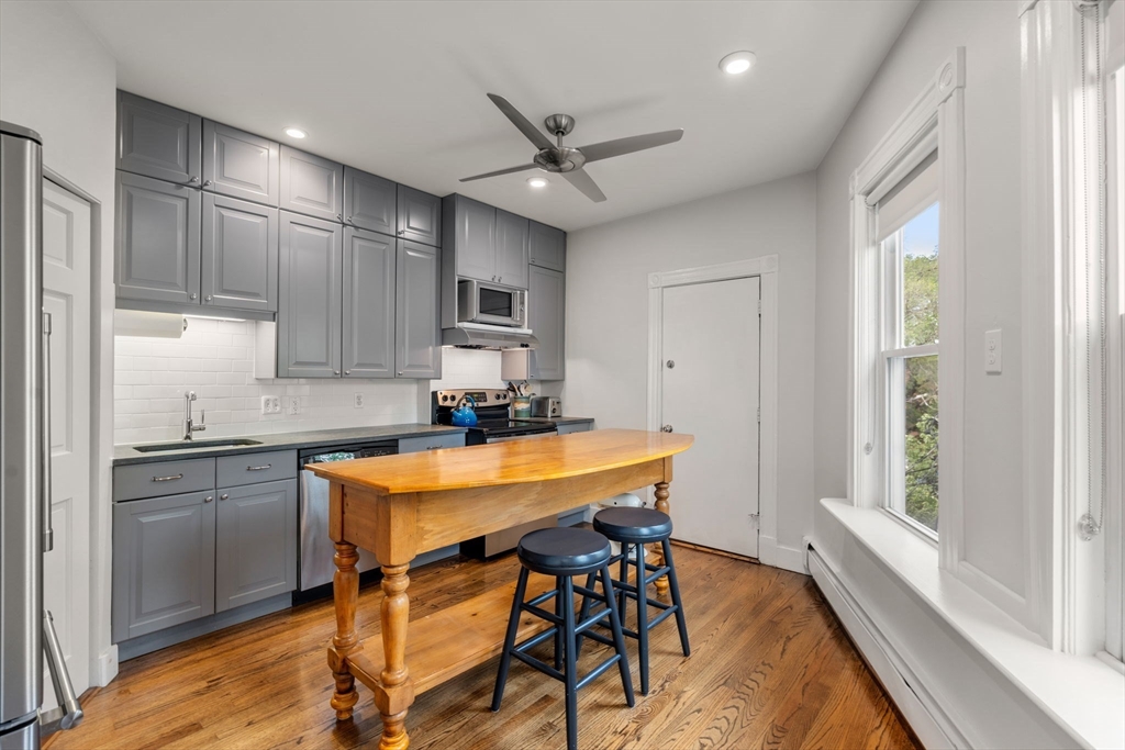 74 Rutherford Avenue, Unit 3 Boston, MA 02129 - Photo 8 of 27 Gallery Image 8