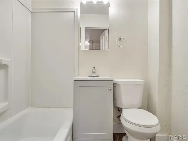 $125,000 | 221 North 2nd Street, Belleville, IL 62220