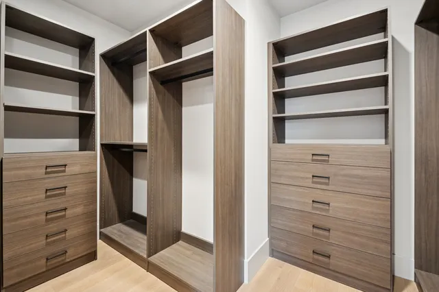 $1,999,999 | 2434 West Superior Street, Chicago, IL 60612