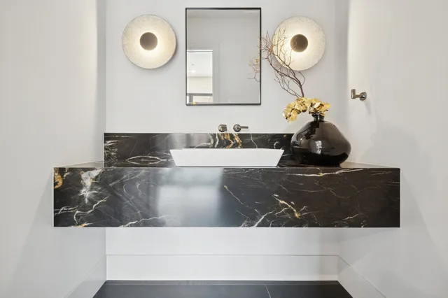 $1,999,999 | 2434 West Superior Street, Chicago, IL 60612