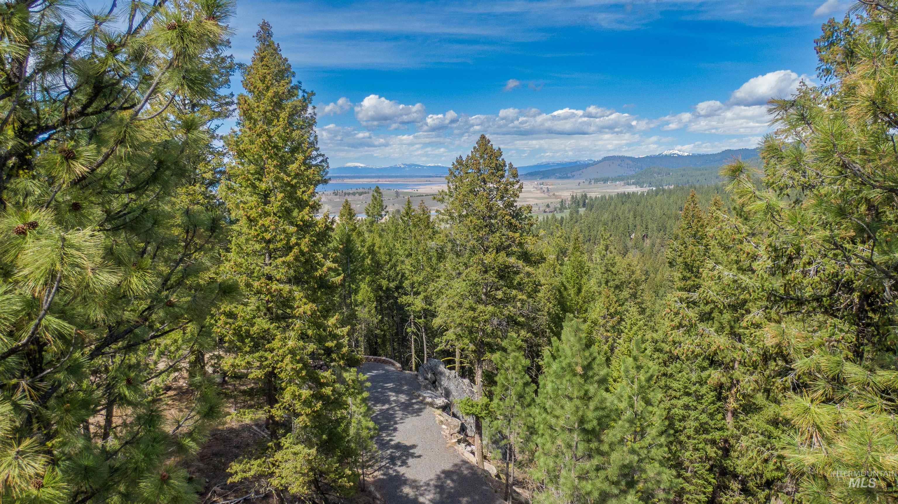 1562 Crown Point Parkway Cascade, ID 83611 - Photo 1 of 22