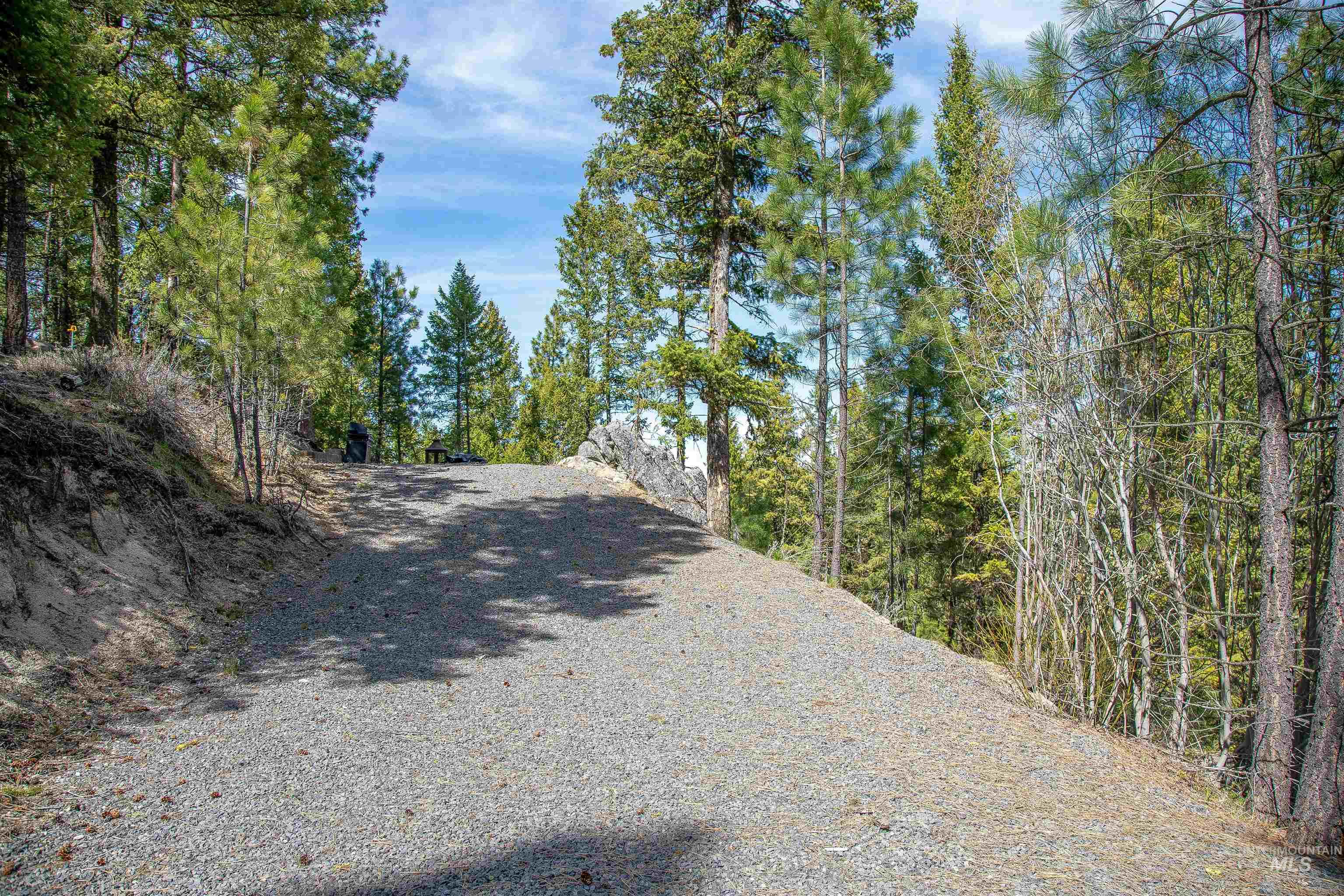 1562 Crown Point Parkway Cascade, ID 83611 - Photo 13 of 22
