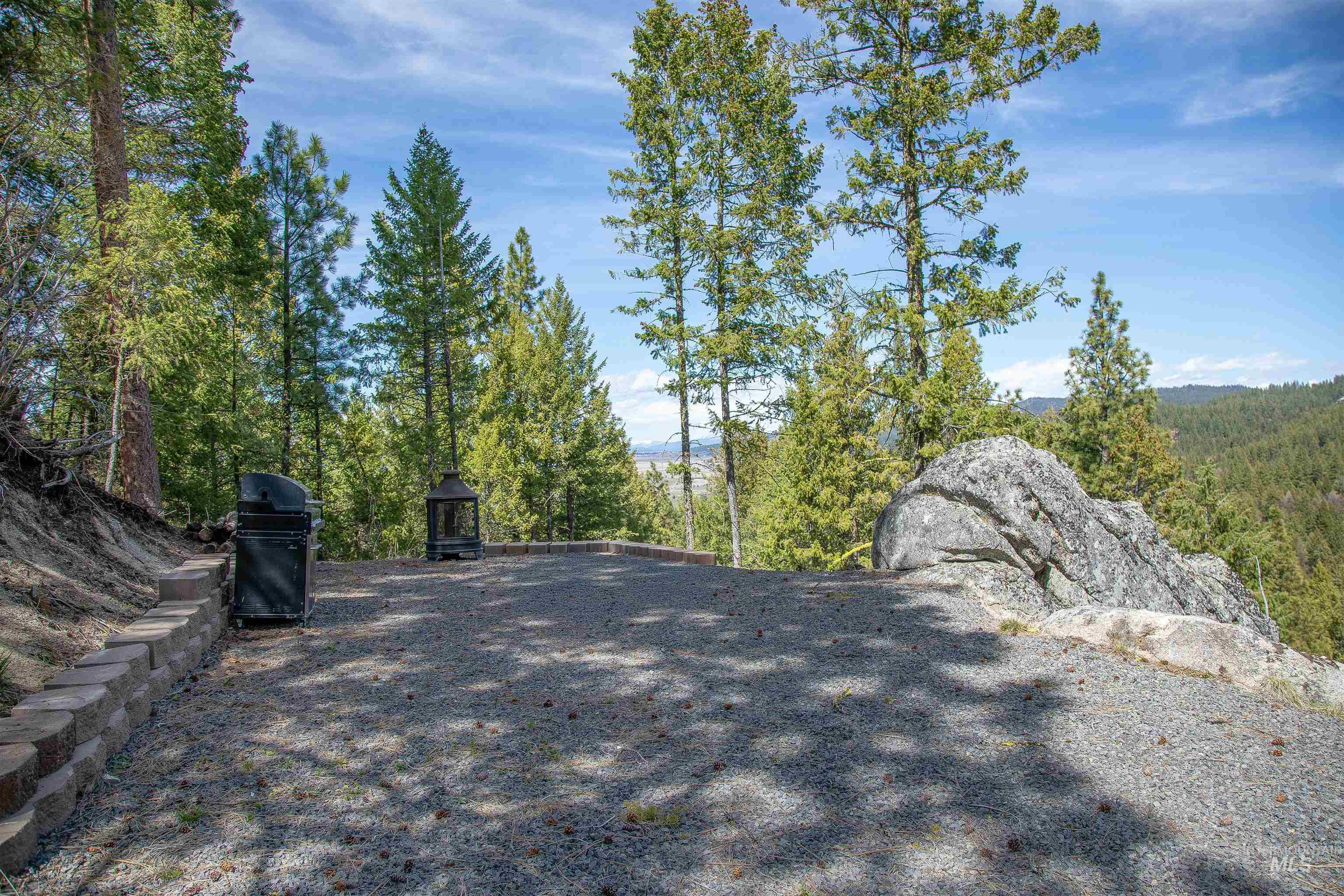 1562 Crown Point Parkway Cascade, ID 83611 - Photo 6 of 22