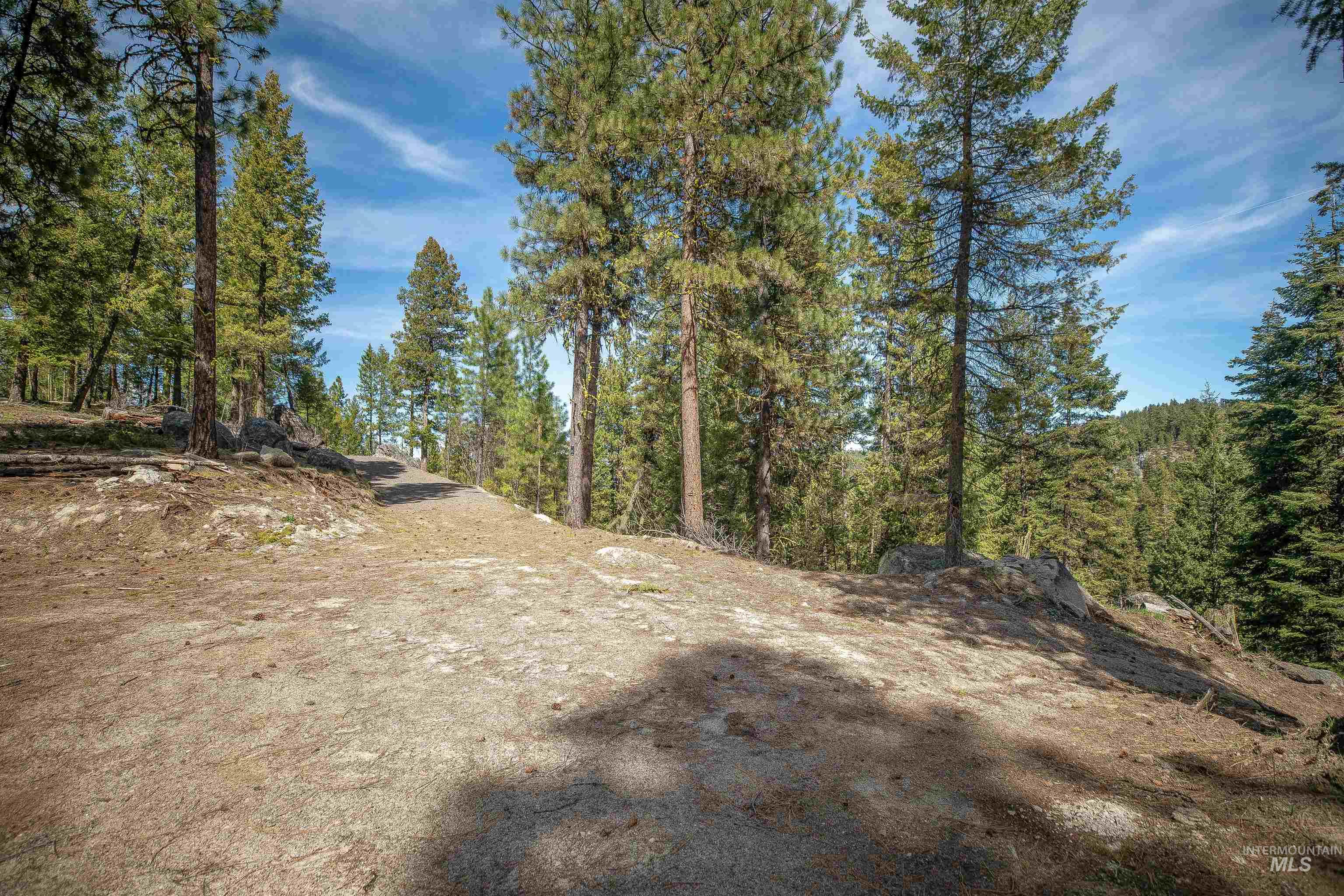 1562 Crown Point Parkway Cascade, ID 83611 - Photo 10 of 22