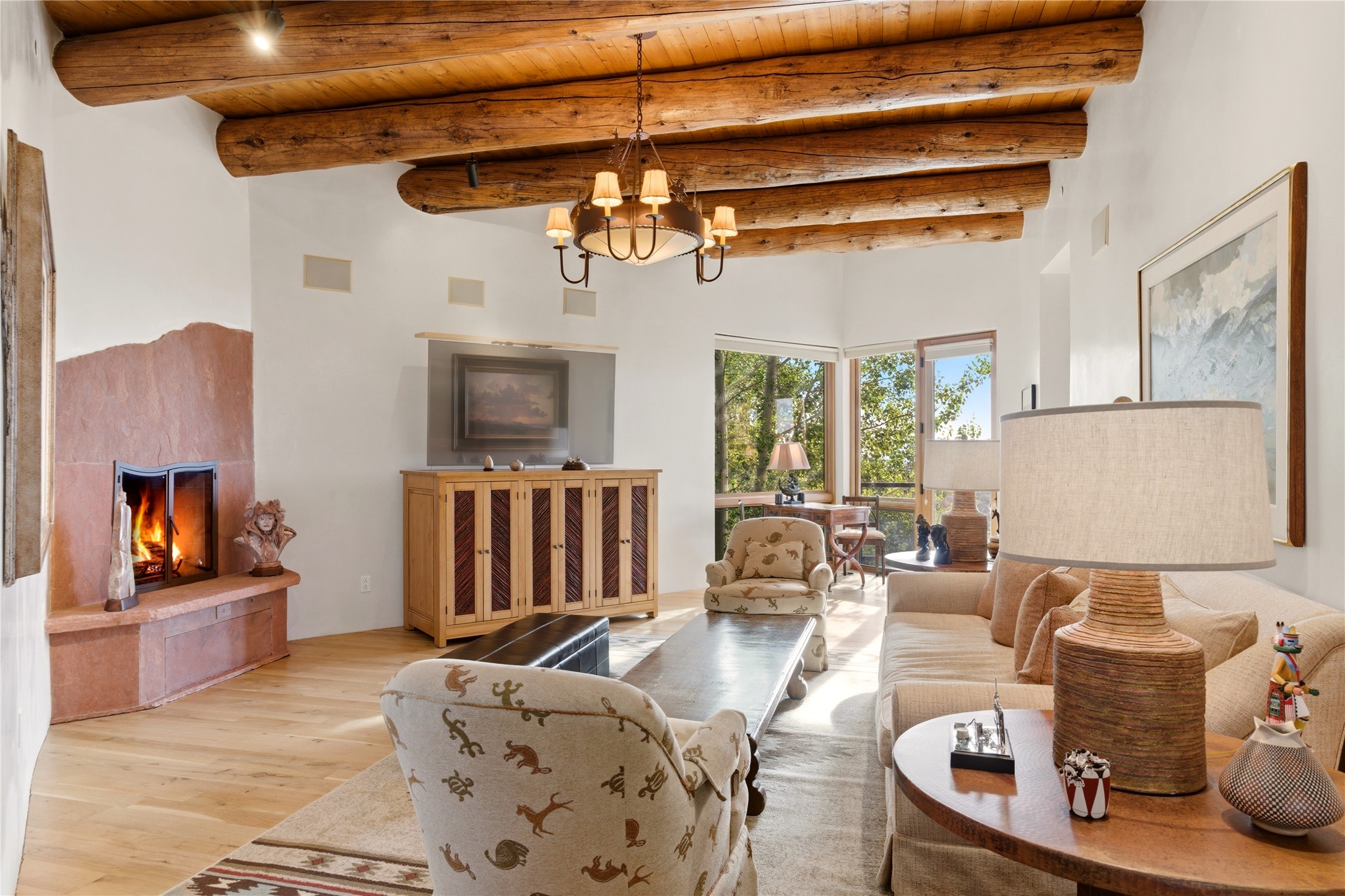 1008 South Summit Ridge Santa Fe, NM 87501 - Photo 20 of 42 Family Room designed for informal gatherings and TV watching