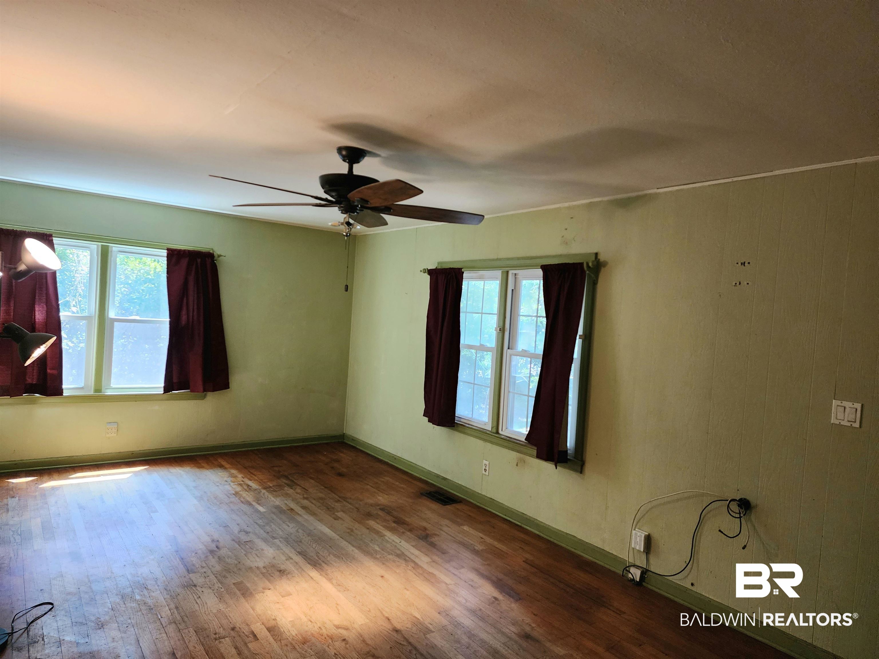 1215 Cadiz Street Mobile, AL 36693 - Photo 4 of 18