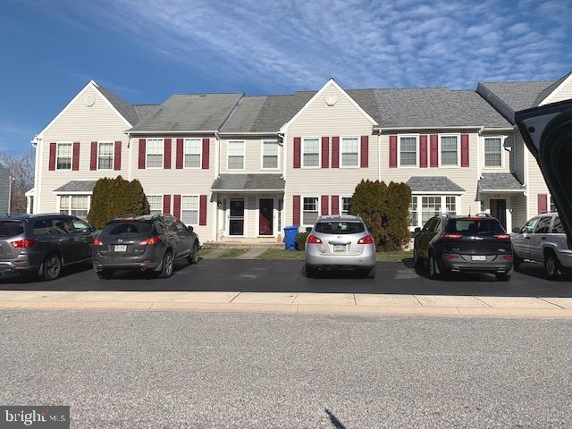 238 Springvalley Way Aston, PA 19014 - Photo 2 of 34 Gallery Image 2