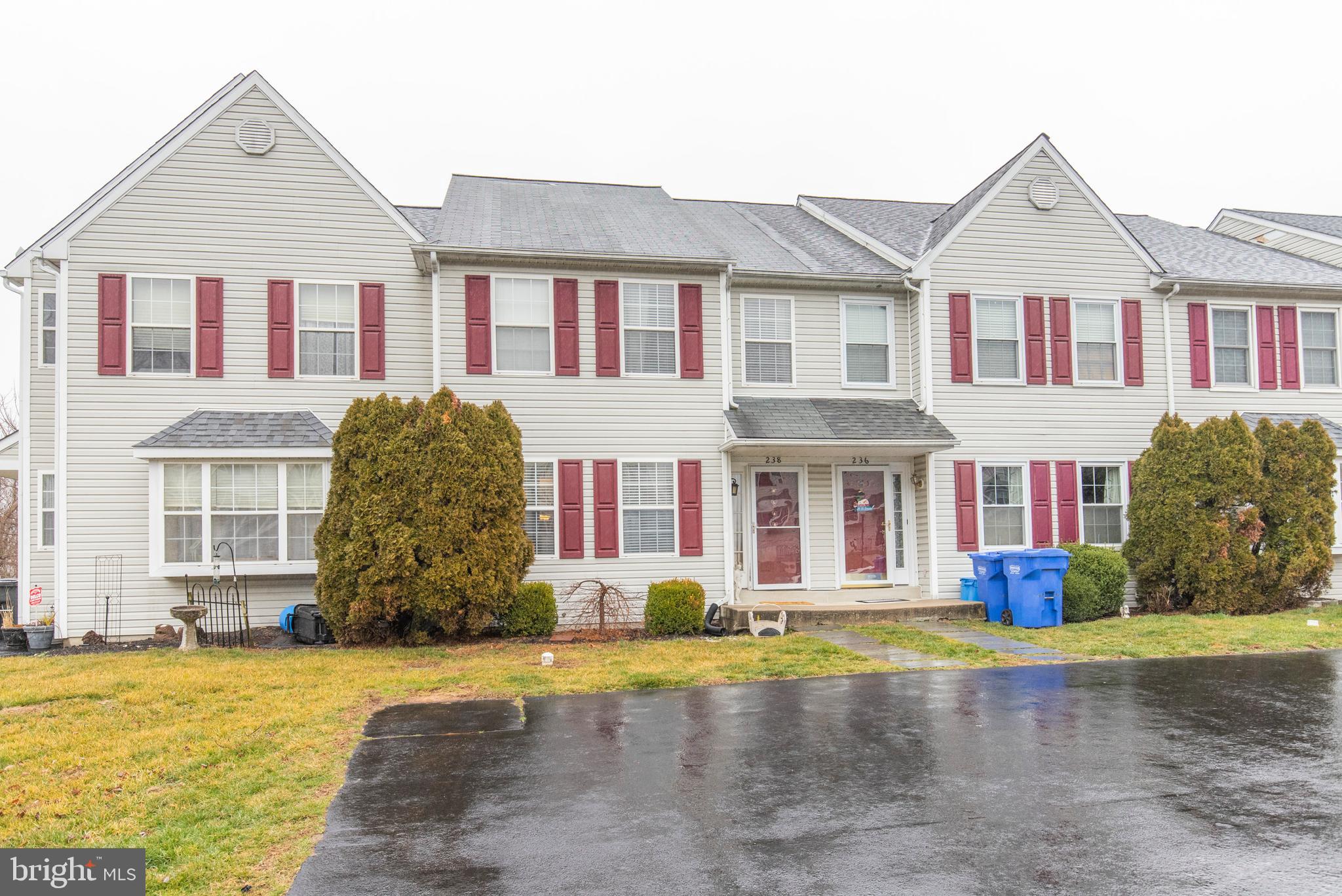 238 Springvalley Way Aston, PA 19014 - Photo 4 of 34 Gallery Image 4