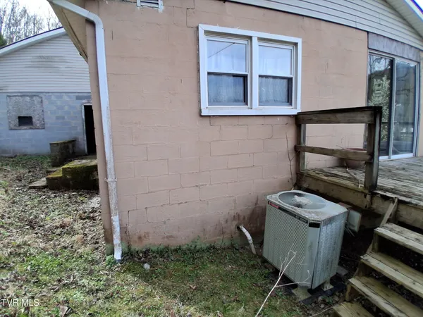 $99,000 | 171 Hob Knob Drive, Gate City, VA 24251