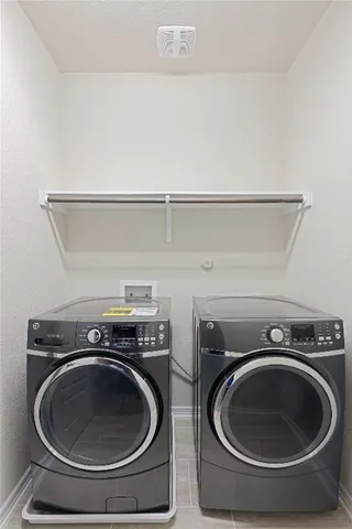 $2,295 | 2212 Dillon Pond Lane, Unit B, Pflugerville, TX 78660