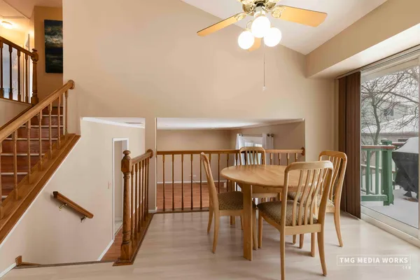 $409,500 | 3540 Fairfax Court West, Aurora, IL 60504