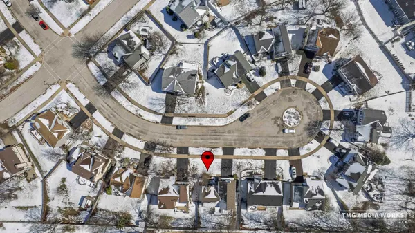 $409,500 | 3540 Fairfax Court West, Aurora, IL 60504
