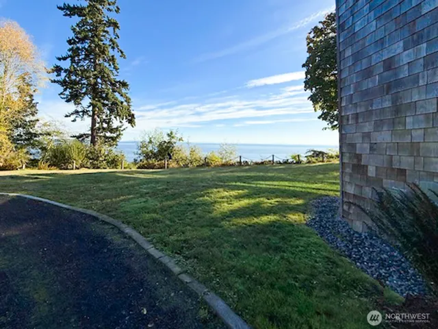 $4,500 | 31710 Sunrise Beach Court Northeast, Kingston, WA 98346