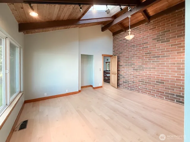 $4,500 | 31710 Sunrise Beach Court Northeast, Kingston, WA 98346