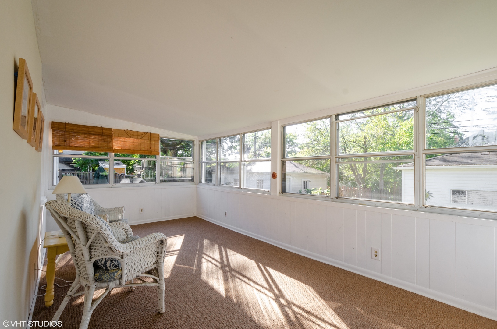 3016 Thayer Street Evanston, IL 60201 - Photo 17 of 20 a view of a living room hardwood floor and a large window