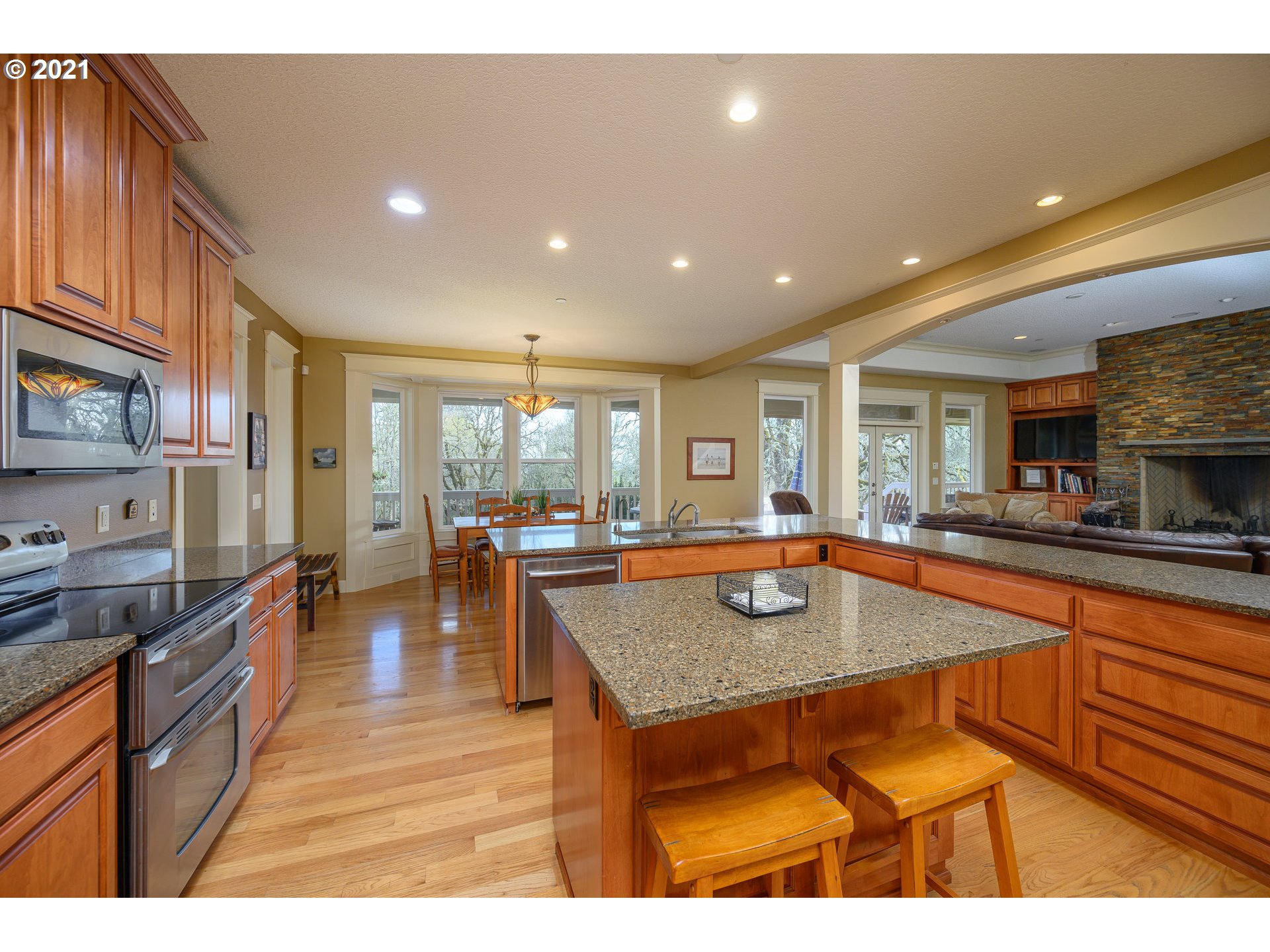 12165 Northwest Fox Ridge Road McMinnville, OR 97128 - Photo 12 of 32 Gallery Image 12
